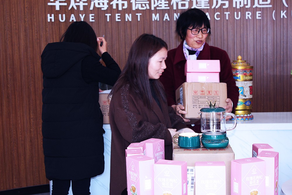 華燁篷房愿你女神節(jié)：無懼時光，永遠(yuǎn)美麗！